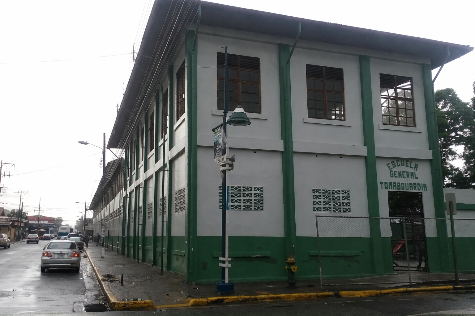 Escuela General Tomás Guardia